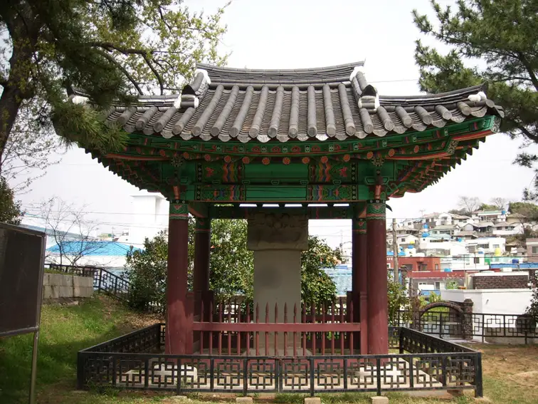 두룡포기사비 장소 사진