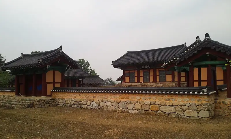 경산향교 대성전 삼문